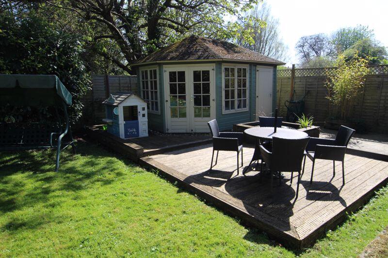 GARDEN  