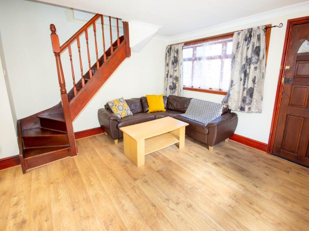 Coach House 20 The P