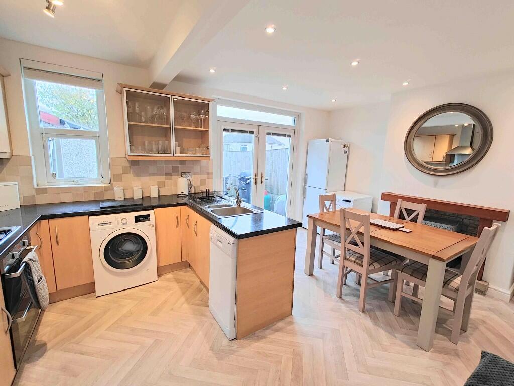 Dining Kitchen