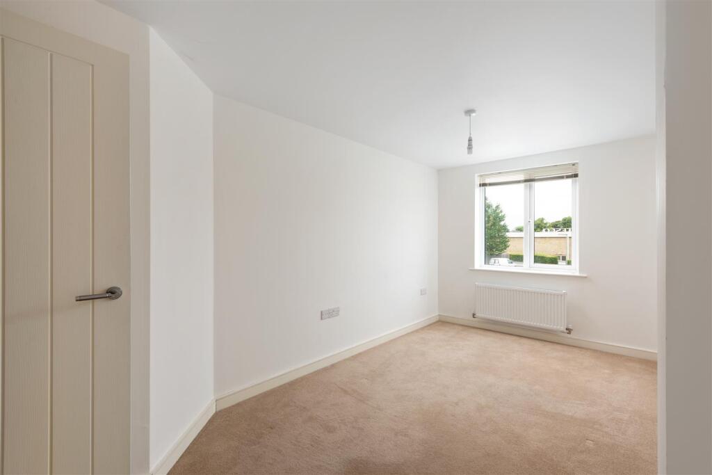 Flat 2 Applewood House_06.jpg