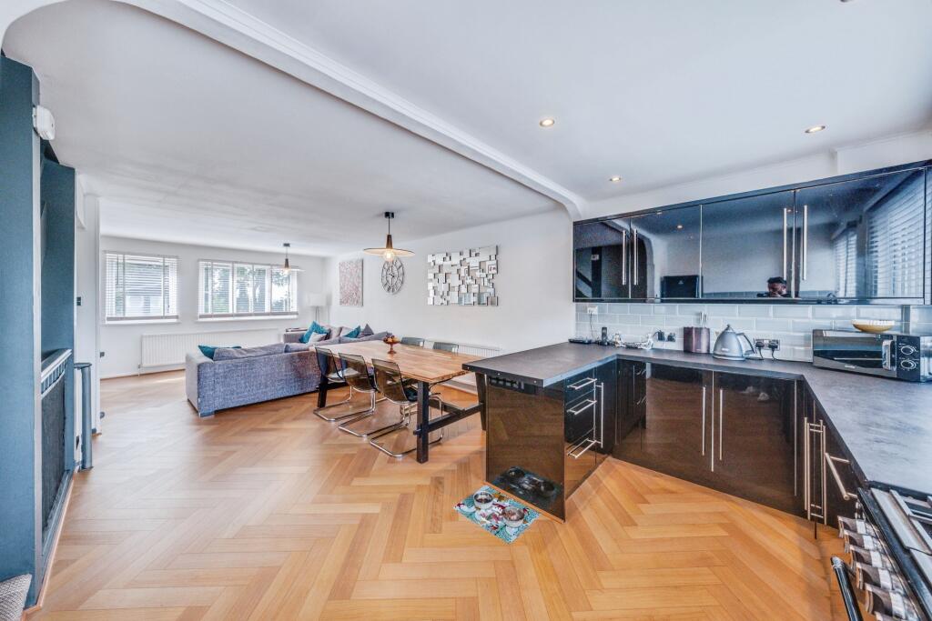 Kitchen/Family Room