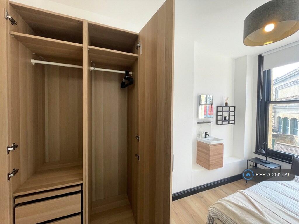 All Wardrobe Internals The Same