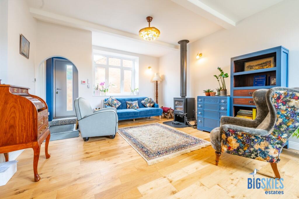 Sitting Room / Bedroom 3