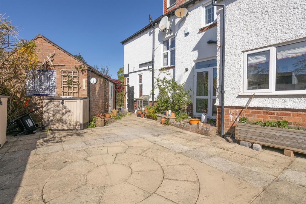 2 Westgate Road, Rugby (4).jpg