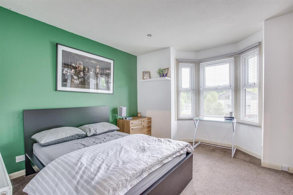 2 Lede View Court, London Road, HP11 1HR-1.jpg