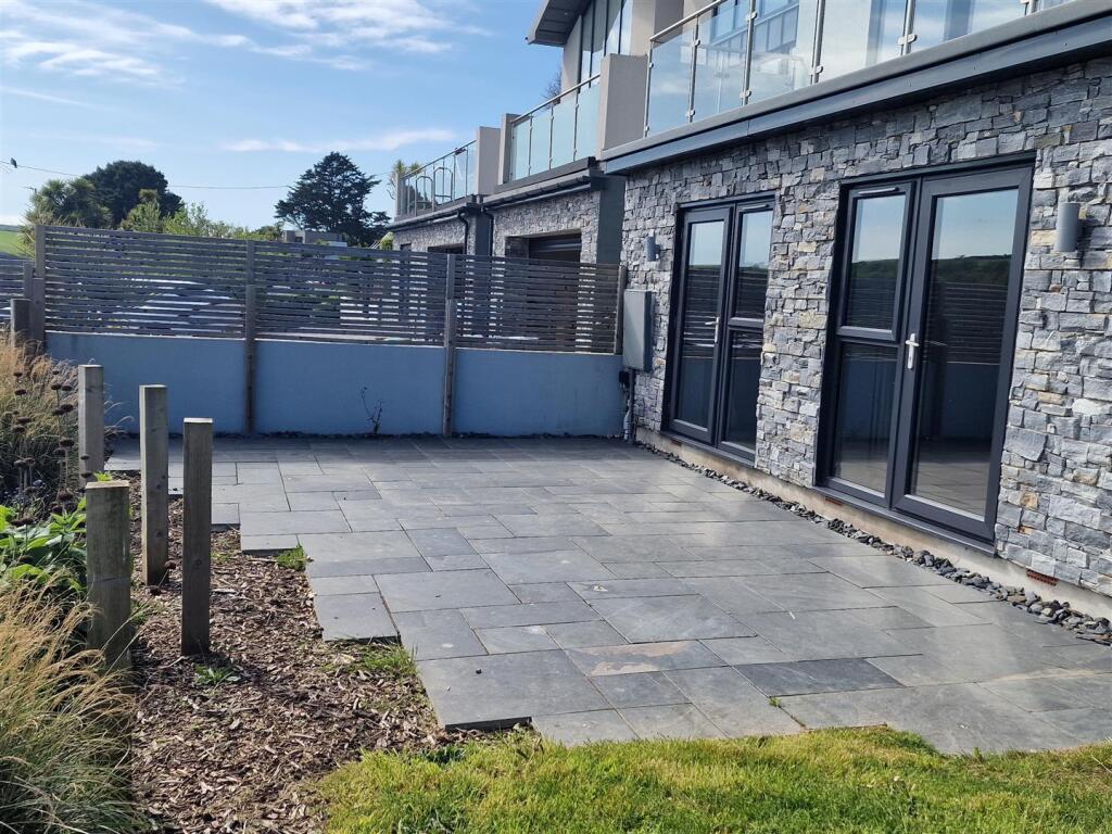The Wave Ground Floor Patio