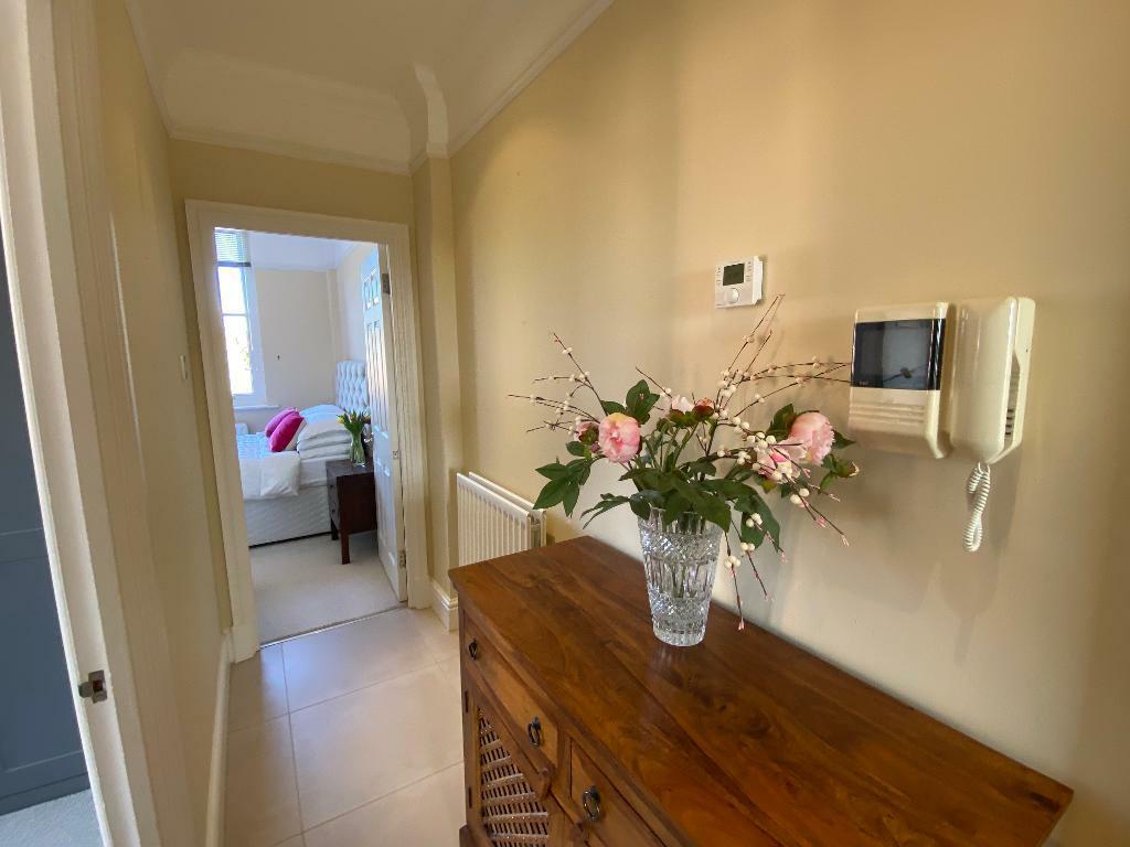 Hallway to bedrooms