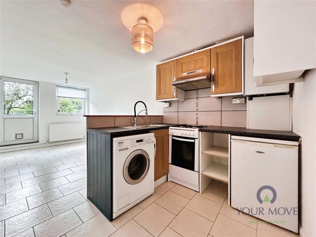 Kitchen/ Lounge