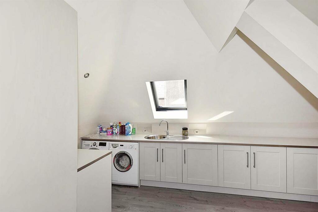 19 Stanhope 8.jpg