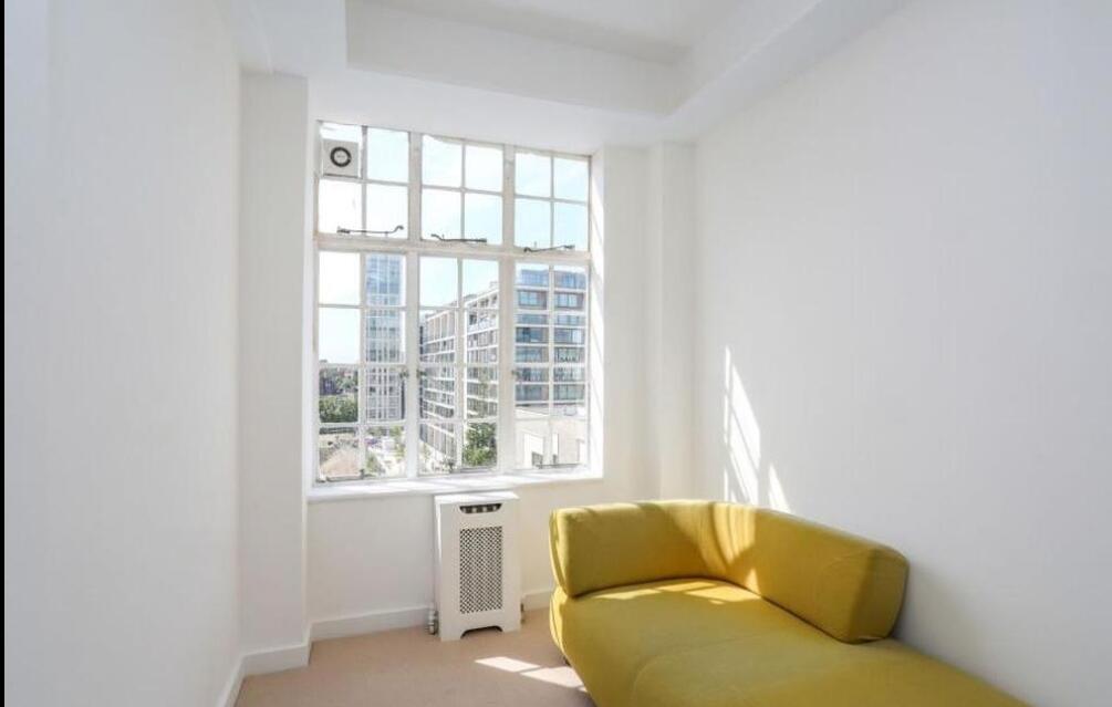 property in St. Mary Abbots Court, Warwick Gard, 
High Street Kensington, W14