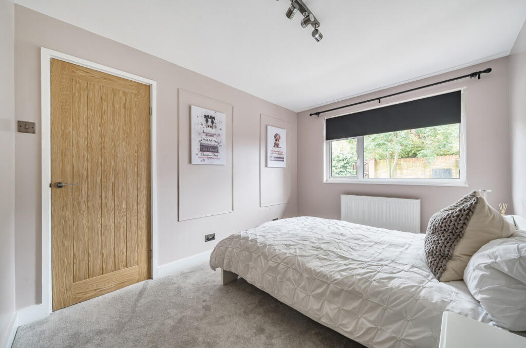 1333511-15-688b71...