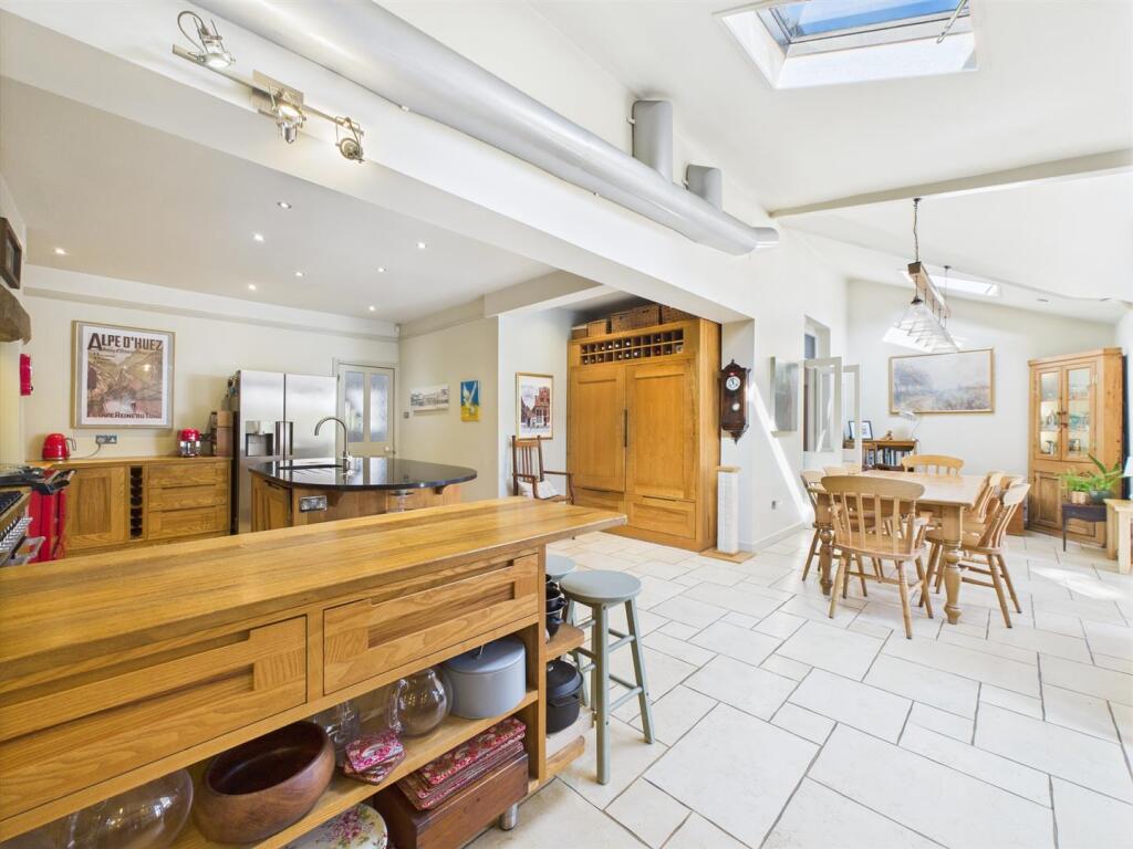 Open Plan Living Dining Kitchen