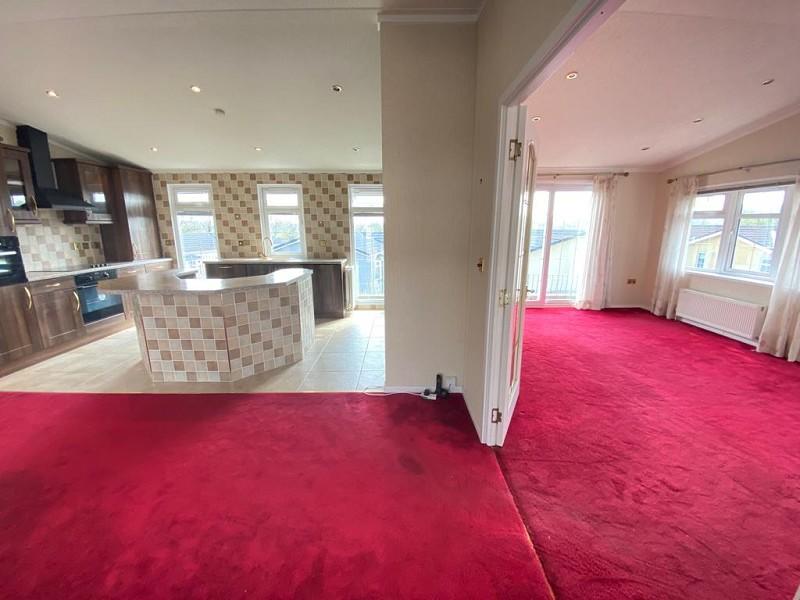 Kitchen / Dining / Breakfast Room