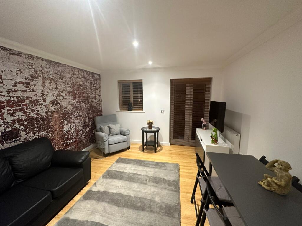 ewemove-lutyens-lounge
