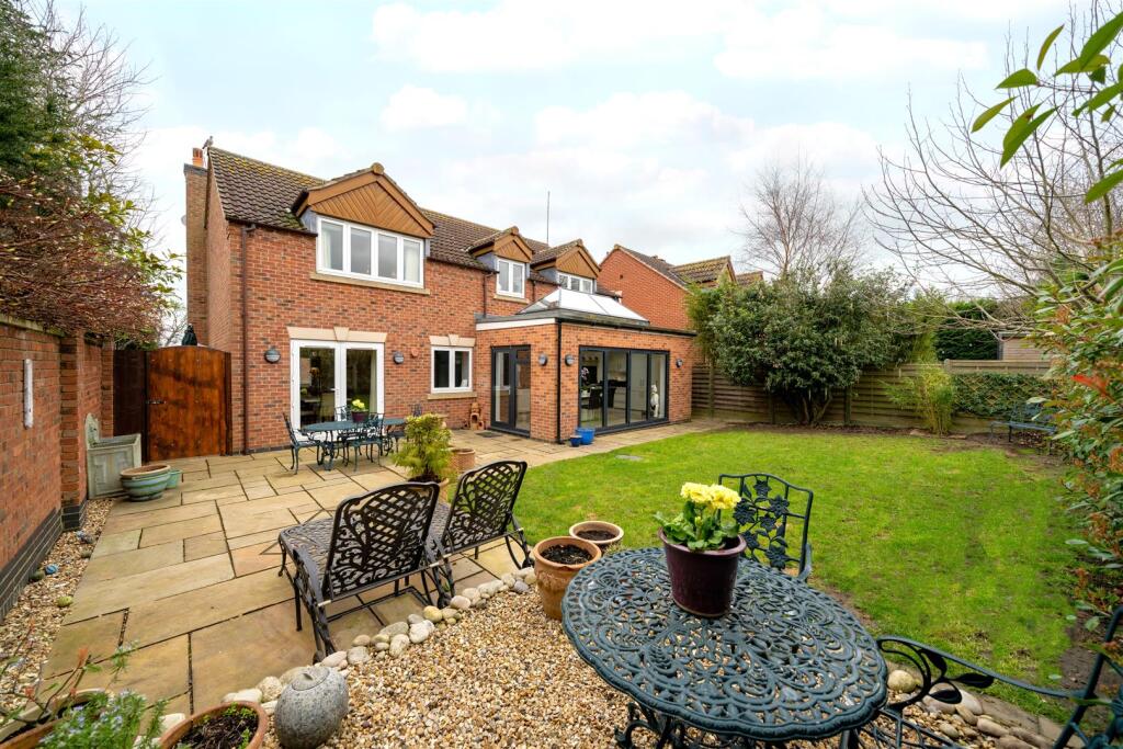 Homesfield, 13 Middle Street, Barkestone, Nottingh