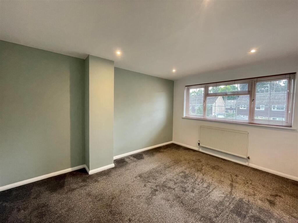 MasterBedroom.jpg