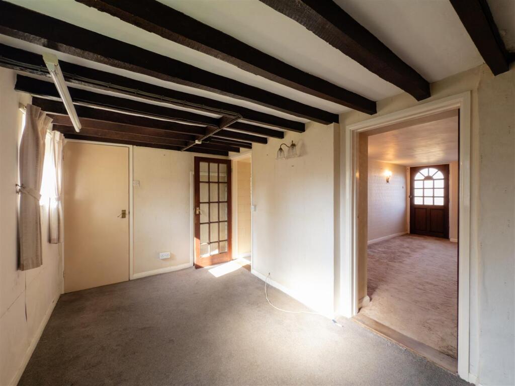 20250307110433 - IMG_4670 - 124 The Green, Wickham