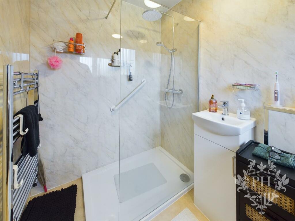 Shower Room/WC