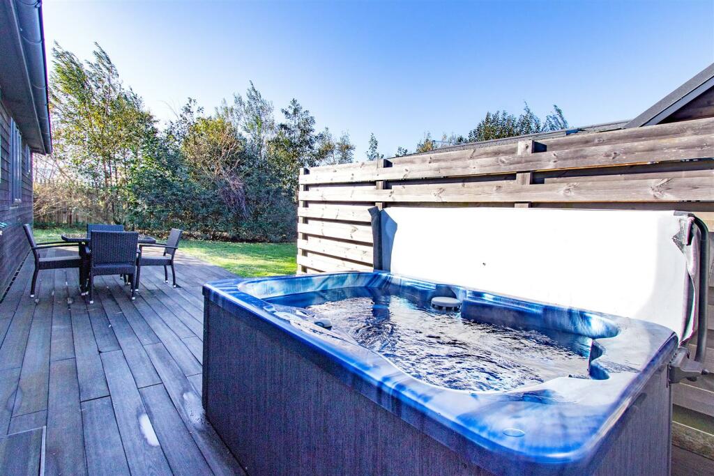 hot tub.jpg