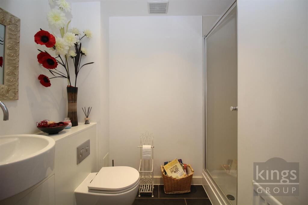 Cloakroom_shower room.jpg