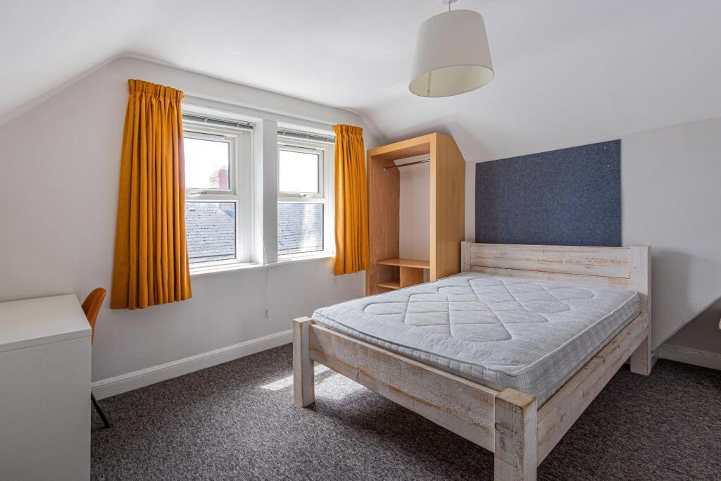 Treharris Street 103-13.jpg