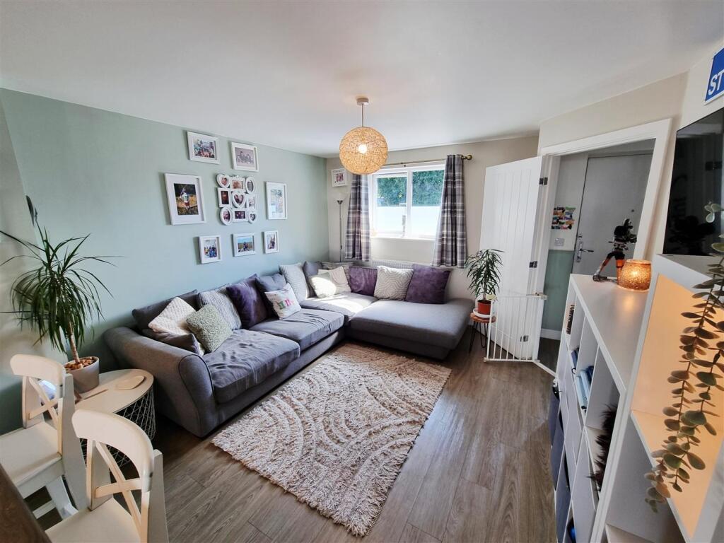 Sitting area.jpg