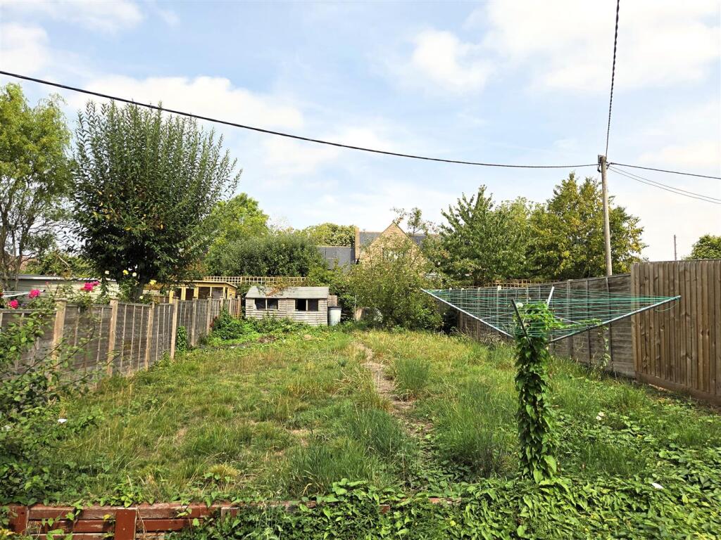 21 Bewley Lane - Rear Garden.jpg