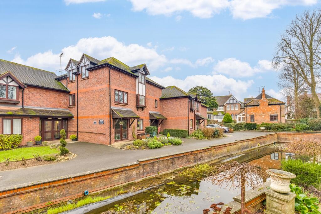 Pond Court, The Ridgeway, Codicote, Hitchin, SG4