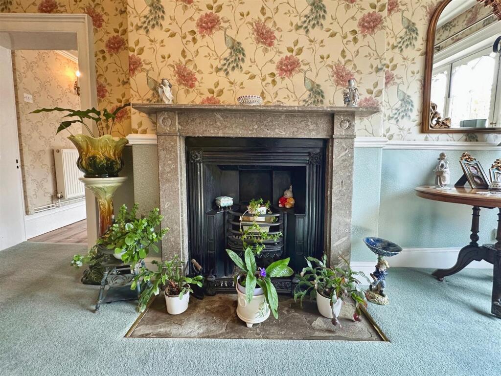 2eae19c0--4B1E-8B1C-246C2E828394-66306-00001571FA8