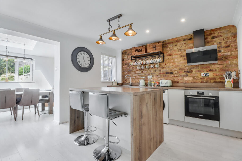 Kitchen / Breakfast Room