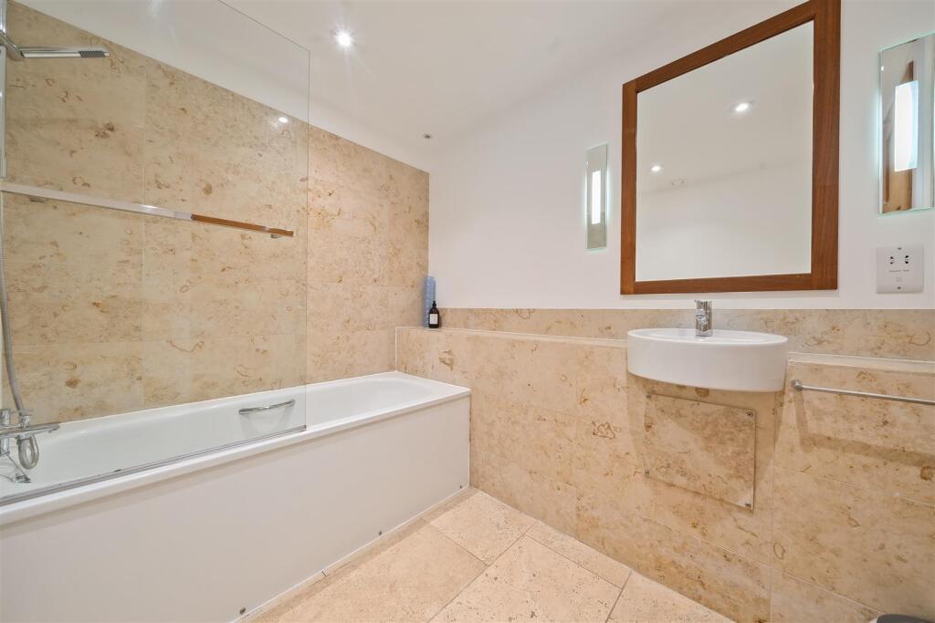 Bedroom One En-Suite