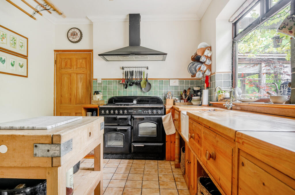 1287908-12-68263f...