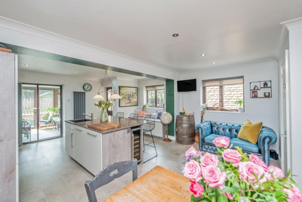 Living Kitchen