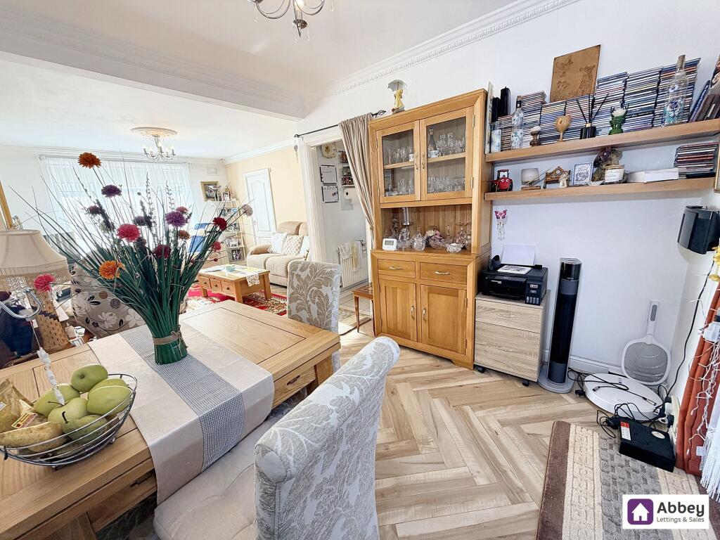 Lounge/Diner