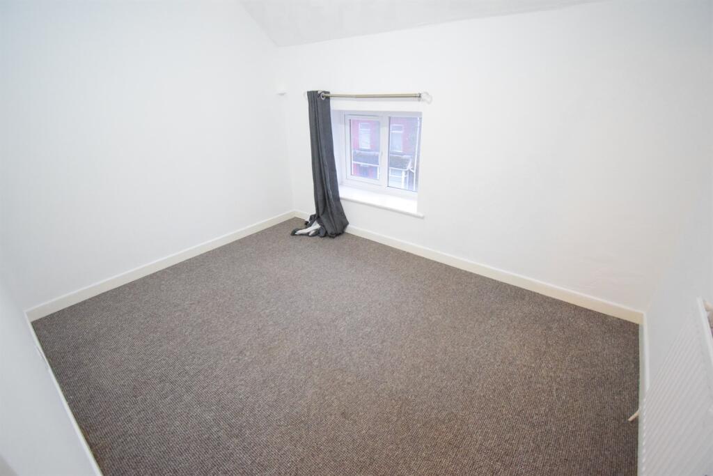Double Bedroom 