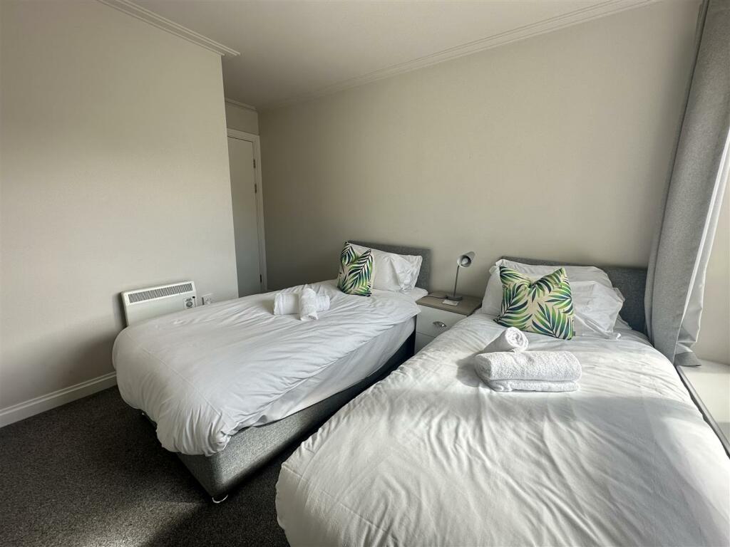 bedroom.jpeg