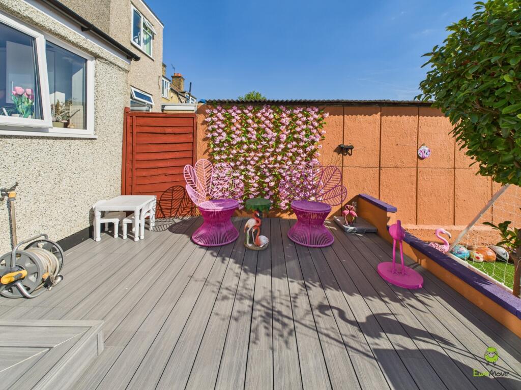 Presented by Clinton at EweMove Bexleyheath and Da