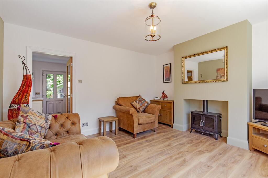 Reception Room-1.jpg