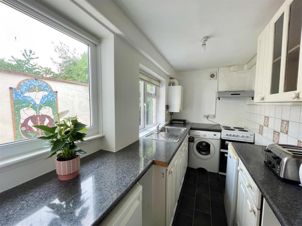 7 IR kitchen.jpg