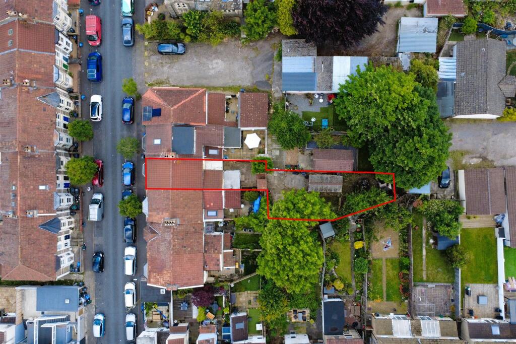 8 Kensington Road, St George, Bristol BS5 7NB | Fr