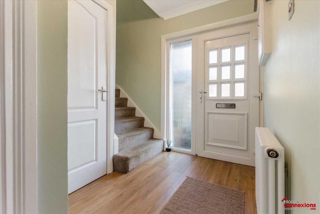 Entrance Hallway (1)