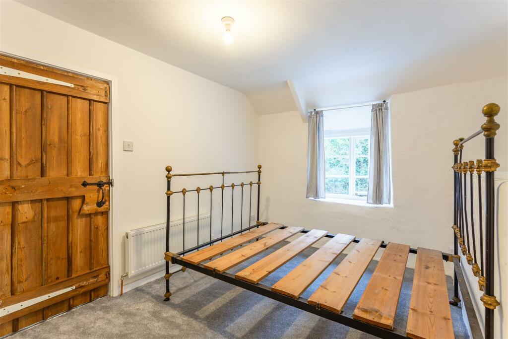Bedroom One2.jpg