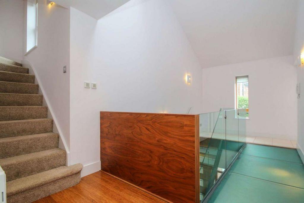 Access to Second Floor