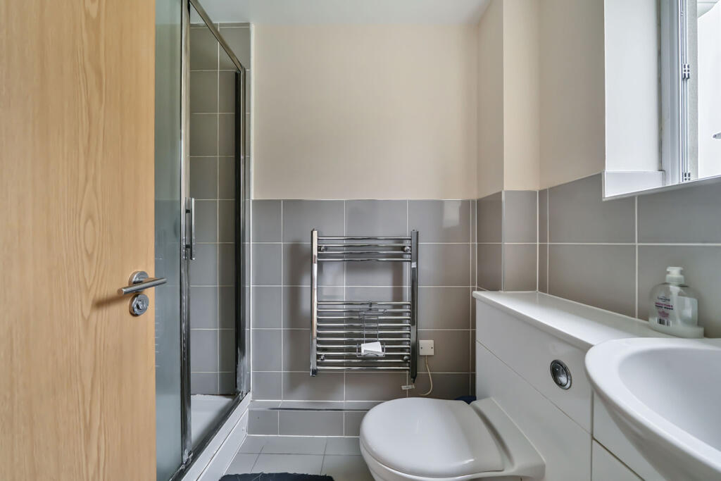 1302873-14-683ef9...