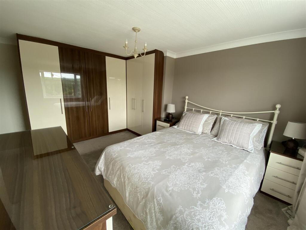 Bedroom no.1 front double: