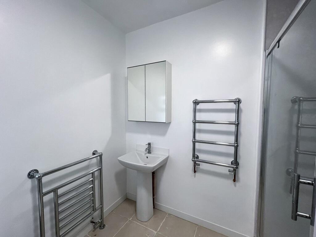 Downstairs bath.jpg