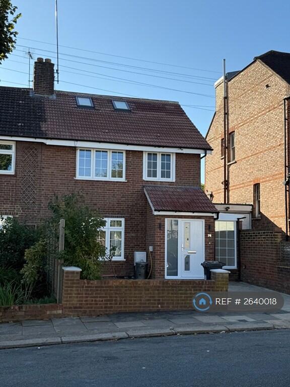 Halliwick Road, London, N10