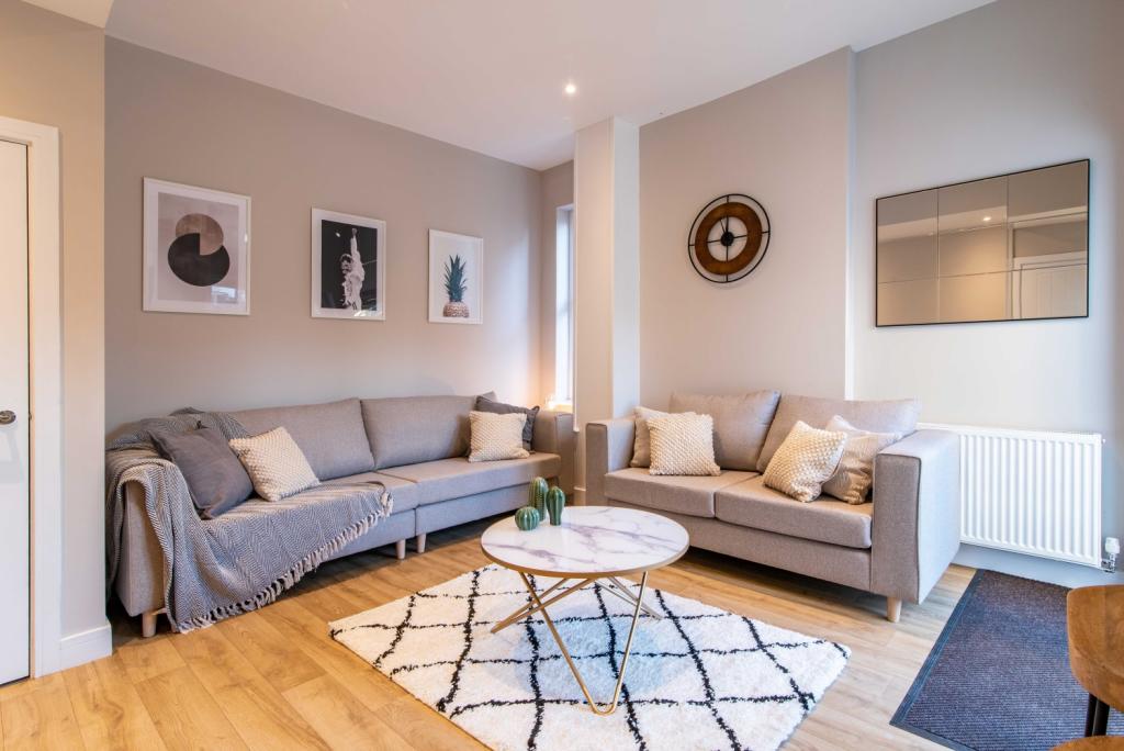 15 chestnut grv low-res-65