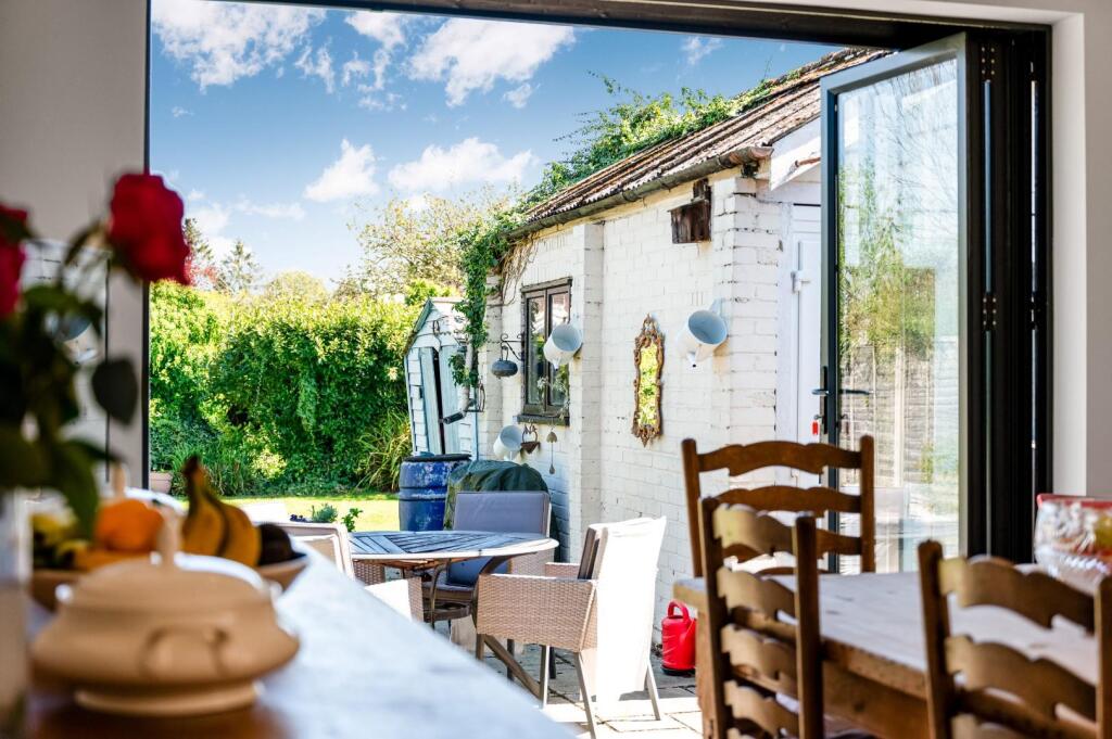 ST CLAIR DRIVE-166.jpg