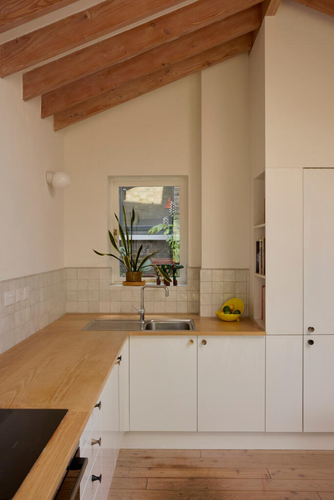 295015 - UPPER BROCKLEY ROAD_38.JPG